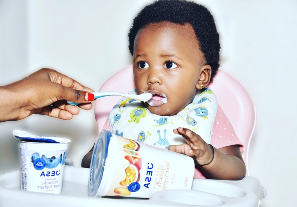 common concerns-about feeding your baby with yogurt